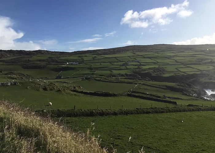 Dursey View Cottages 酒店 Garnish